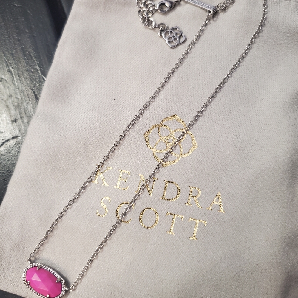 Kendra Scott Elisa Magenta necklace